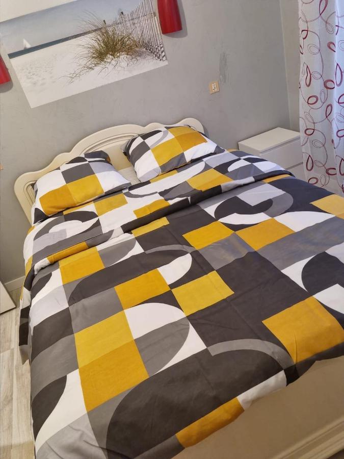 Belle Chambre Avec Balcon Arques  Exteriér fotografie